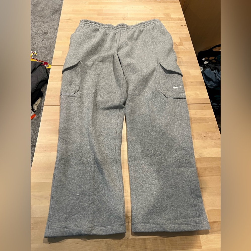Gray Nike Sweatpants. VINTAGE THE ATHLETIC DEPARTMENT XXXL 3XL